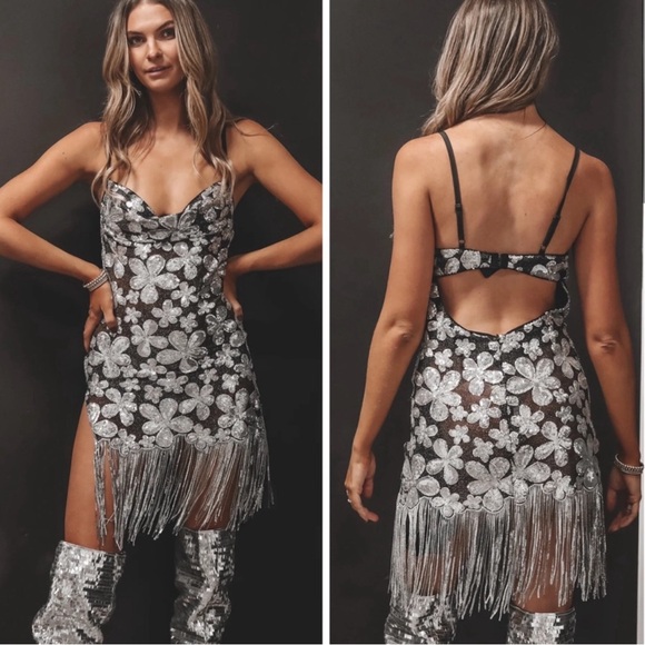 NWT For Love & Lemons Silver Colette Sequin Floral Fringe Mini Dress Size Small - Picture 2 of 12